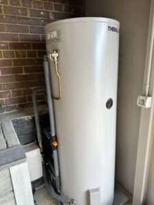 Efficient hot water system installation by Bay Plumbing and Drainage in Geelong with precision piping and safety features.